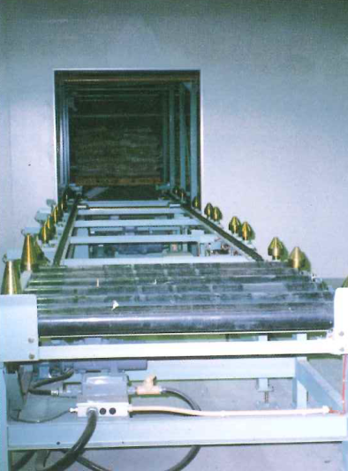 日本特殊塗料(株)1F入出庫コンベアライン(No.2ステーション)